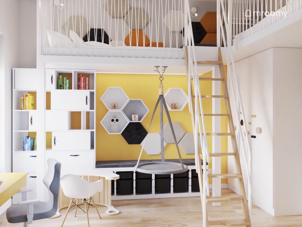 Antresola w pokoju chłopców