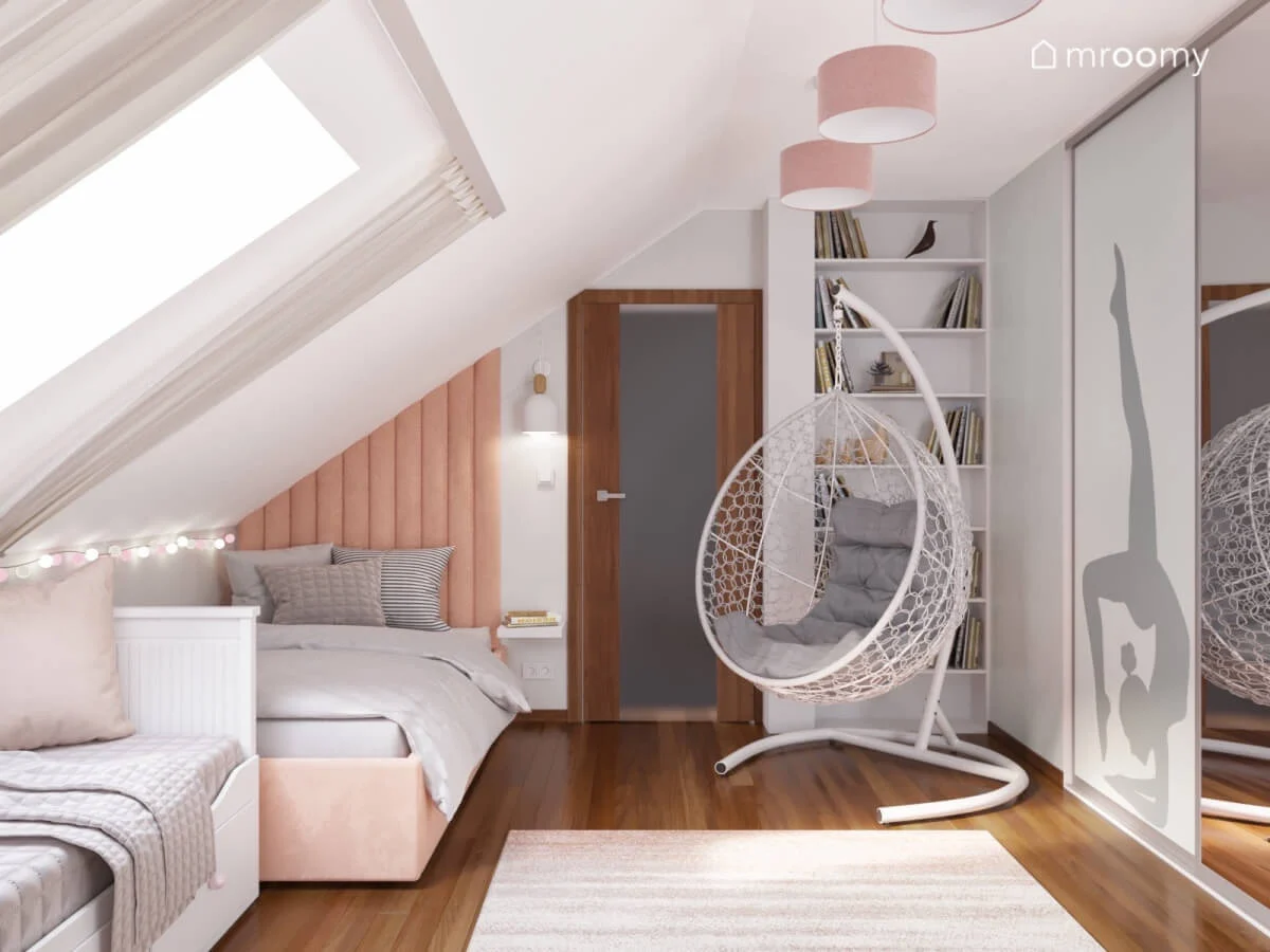 Fotel wiszący w pokoju nastolatki