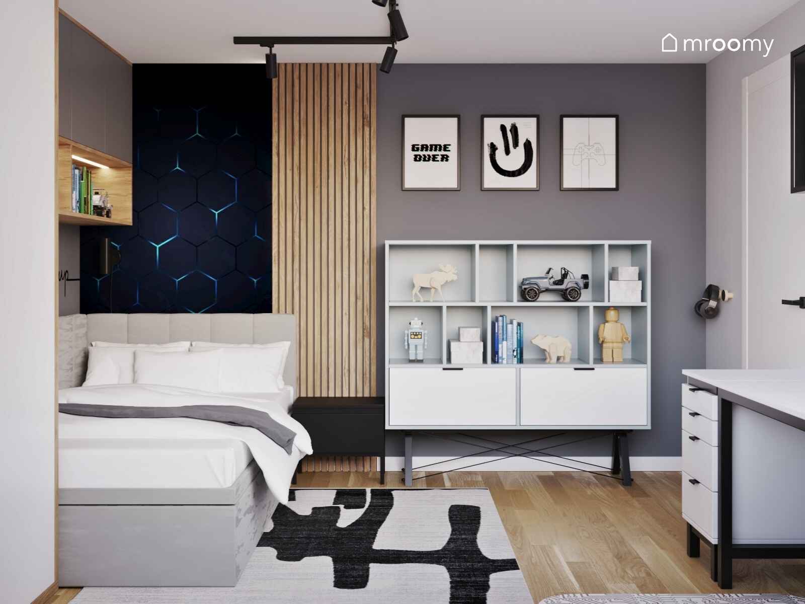 Regał w pokoju nastolatka