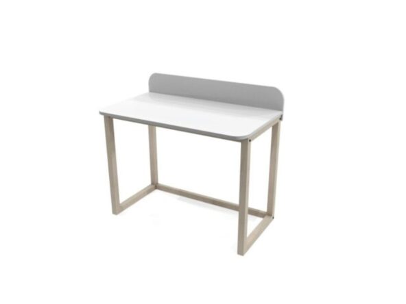 białe biurko z nadstawką pionową